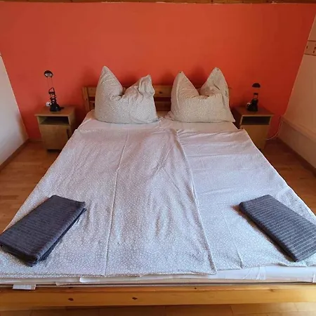 Two-bedroom Near 3 Apartman *