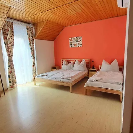Two-bedroom Near 3 Apartment *