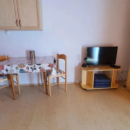 Apartment Two-bedroom Near 3 *