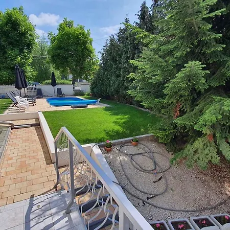 Two-bedroom Near 3 * Siófok