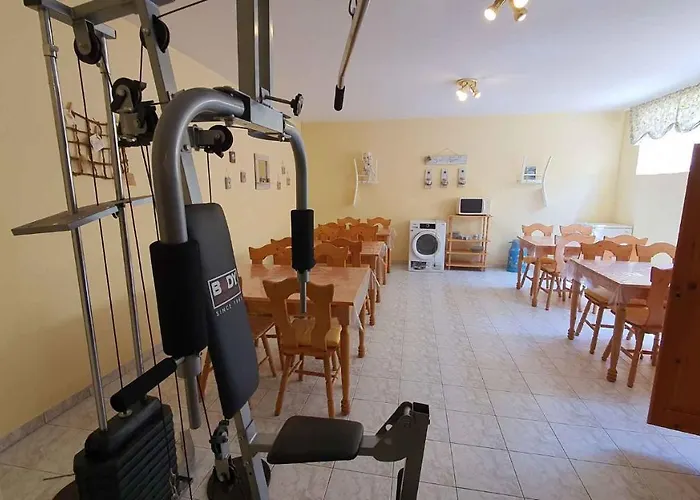 Two-bedroom Near 3 Apartamento *